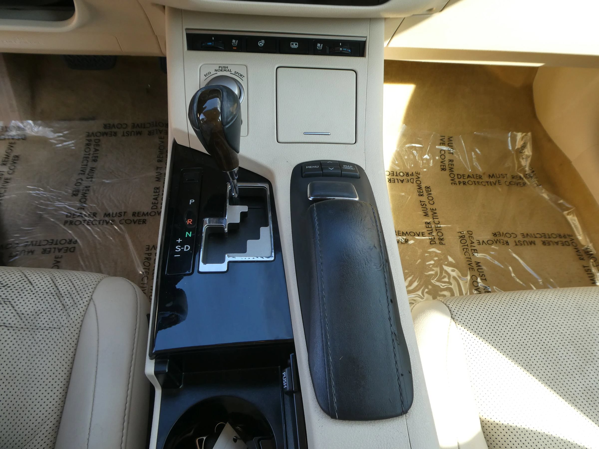 Used 2014 Lexus ES 350 w/ Luxury Package FWD image 25