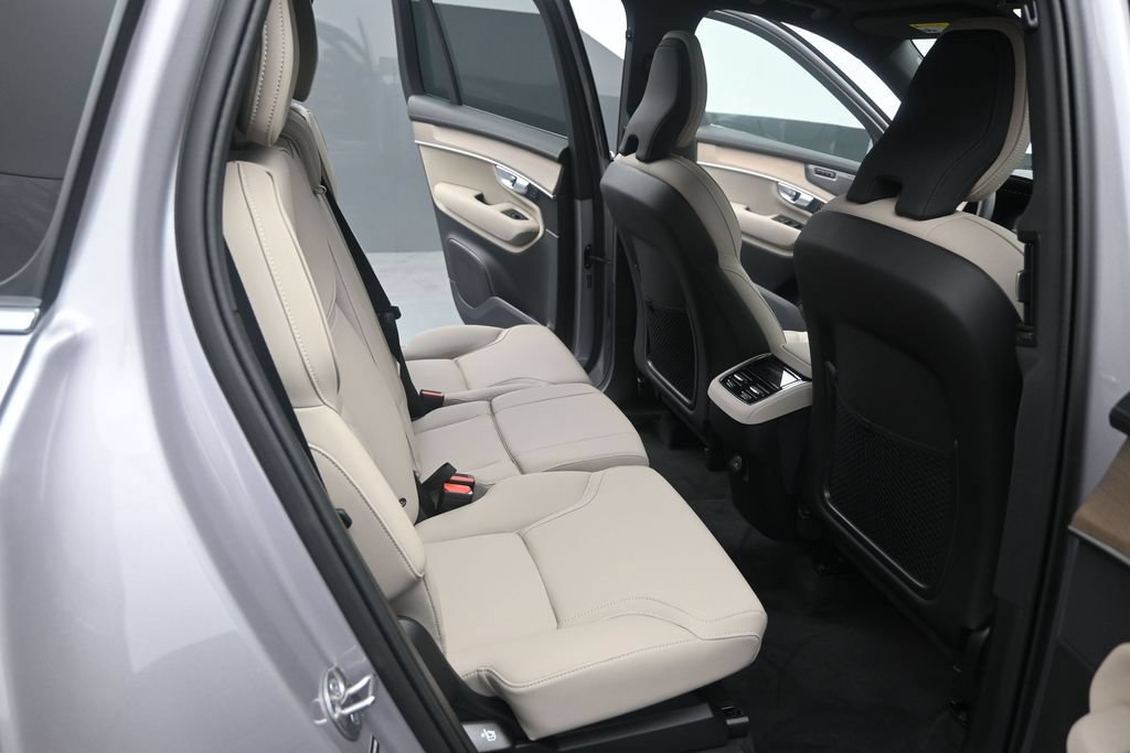 New 2026 Volvo XC90 B6 Plus w/ Protection Package Premier AWD/4WD image 20
