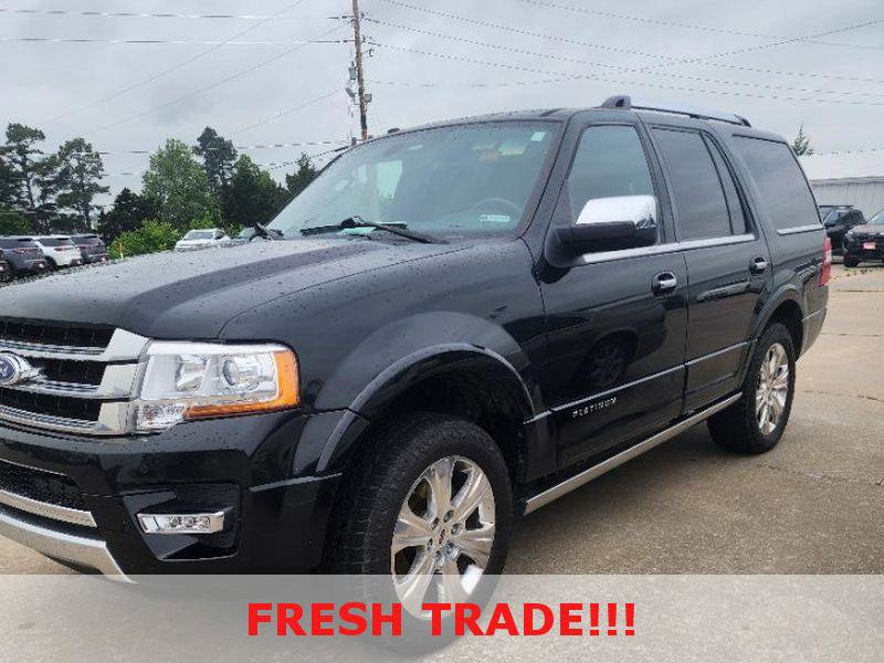 Used 2015 Ford Expedition Platinum RWD image 3