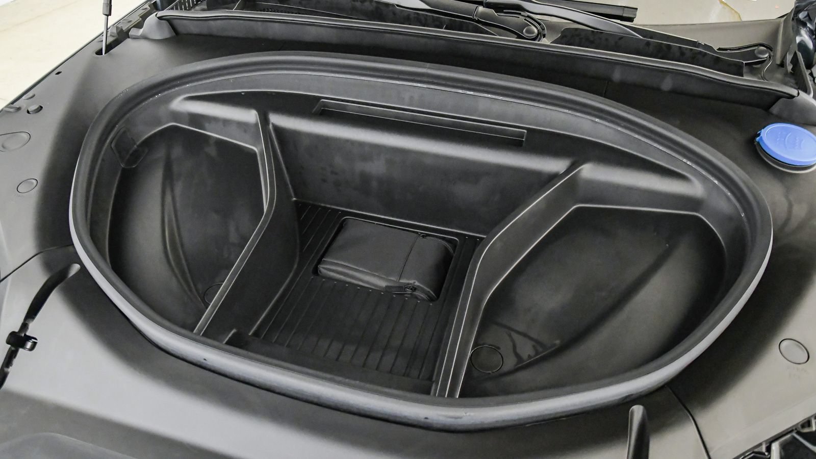 Certified 2025 Volvo EX90 Ultra AWD/4WD image 28