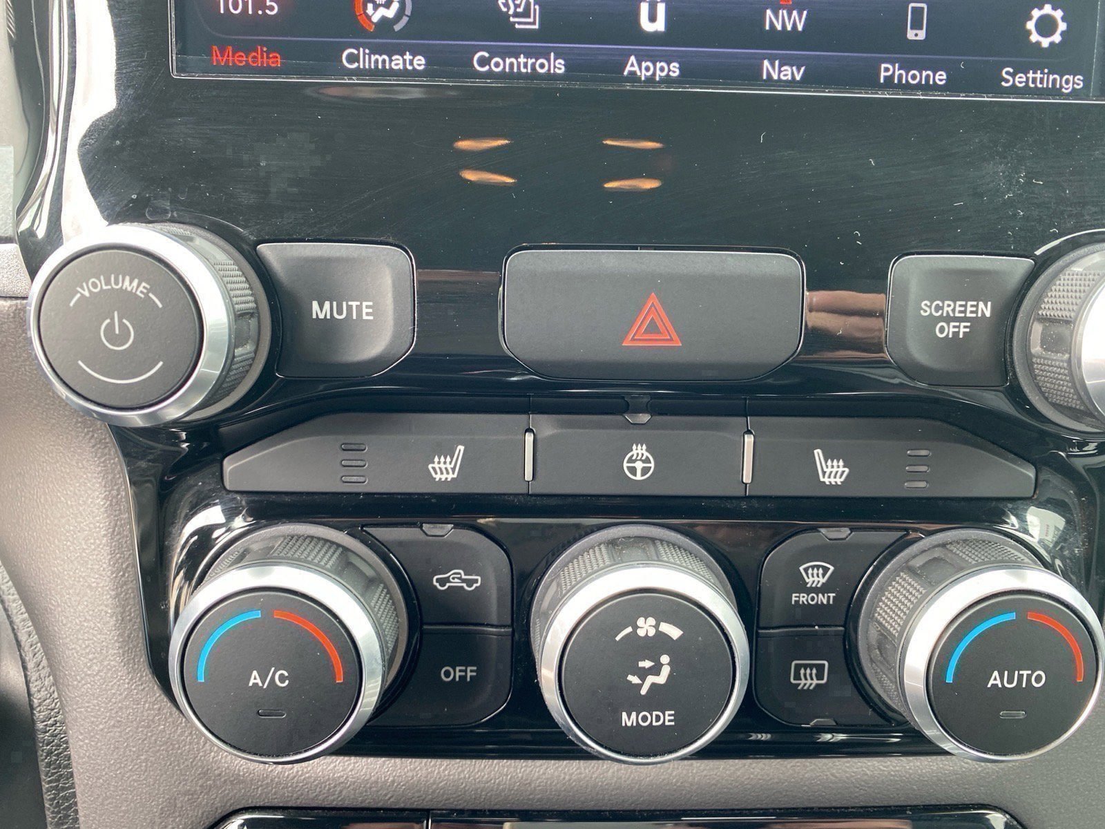 Used 2021 RAM 1500 Big Horn AWD/4WD image 42