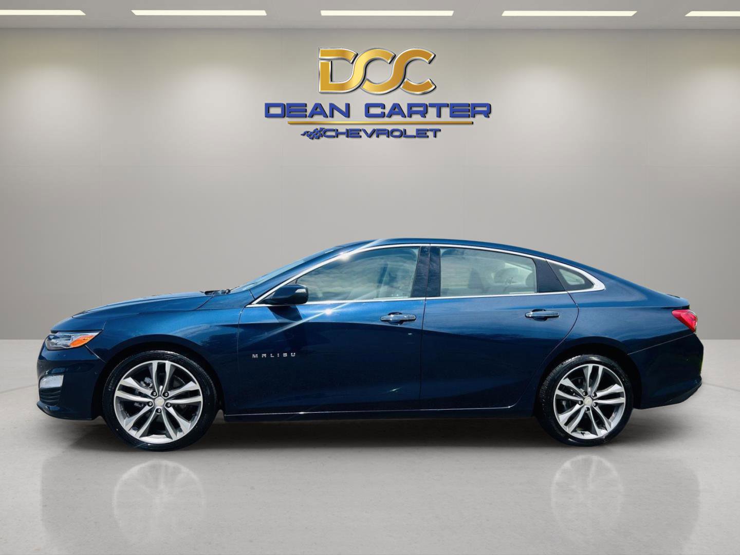 Used 2021 Chevrolet Malibu Premier image 2