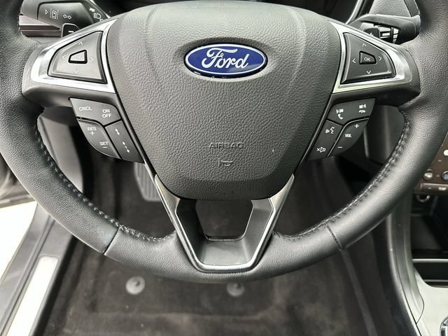 Used 2020 Ford Fusion Titanium AWD/4WD image 14