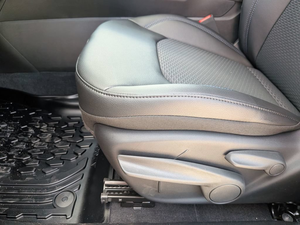 New 2026 Jeep Compass Latitude AWD/4WD image 15