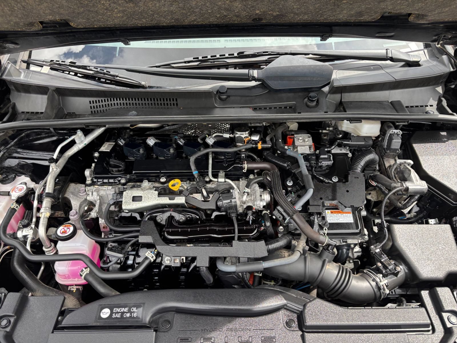 Used 2023 Toyota Prius LE FWD image 29