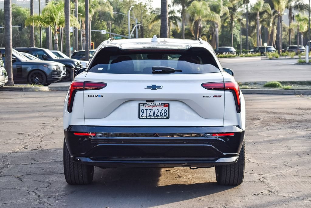 New 2025 Chevrolet Blazer EV RS w/ Super Cruise Package AWD/4WD image 6