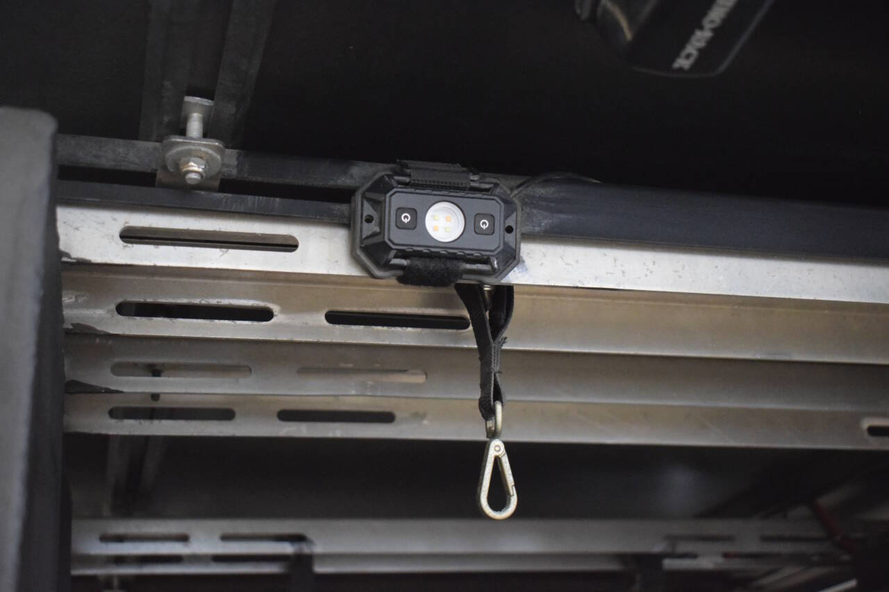 Used 2017 Toyota Tacoma TRD Off-Road image 30