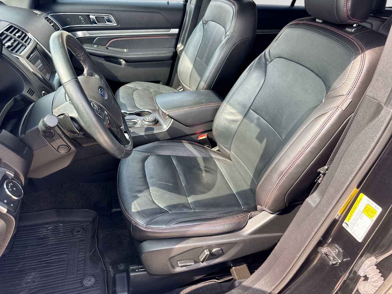 Used 2018 Ford Explorer Sport AWD/4WD image 15