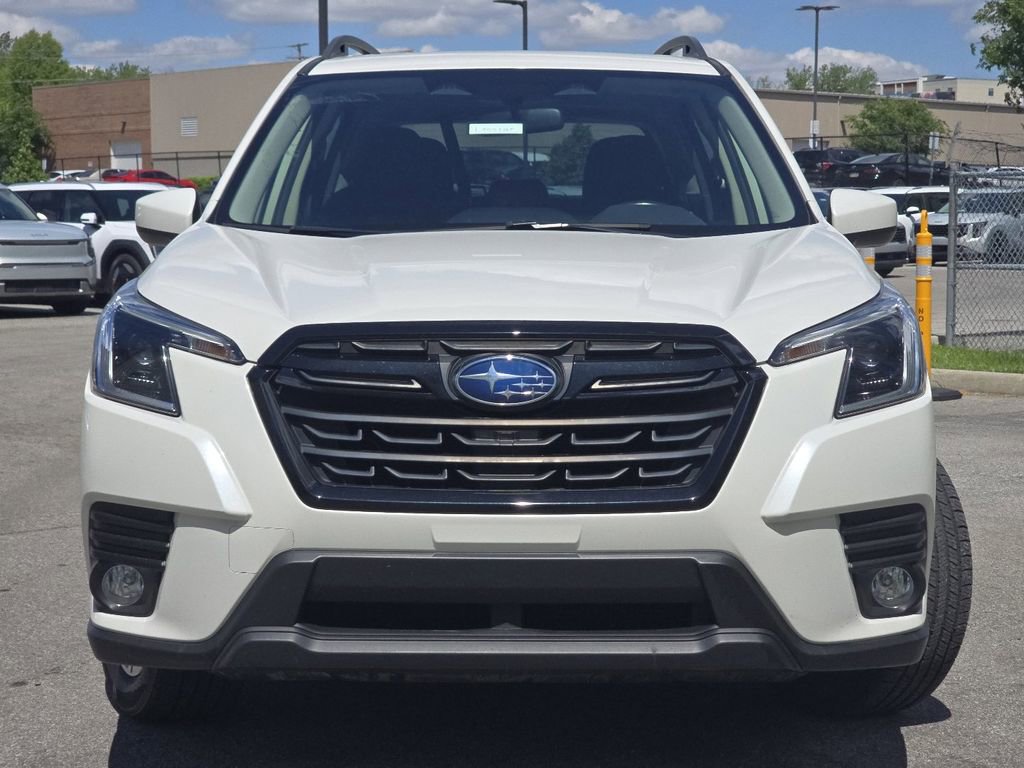 Used 2023 Subaru Forester Premium AWD/4WD image 12