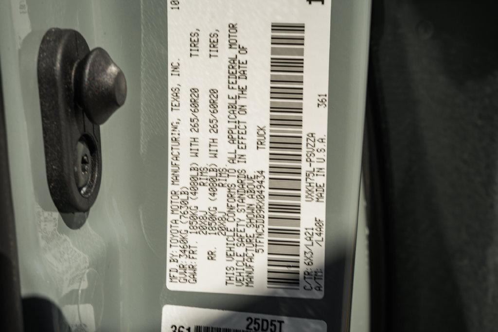 Used 2024 Toyota Tundra Platinum AWD/4WD image 40