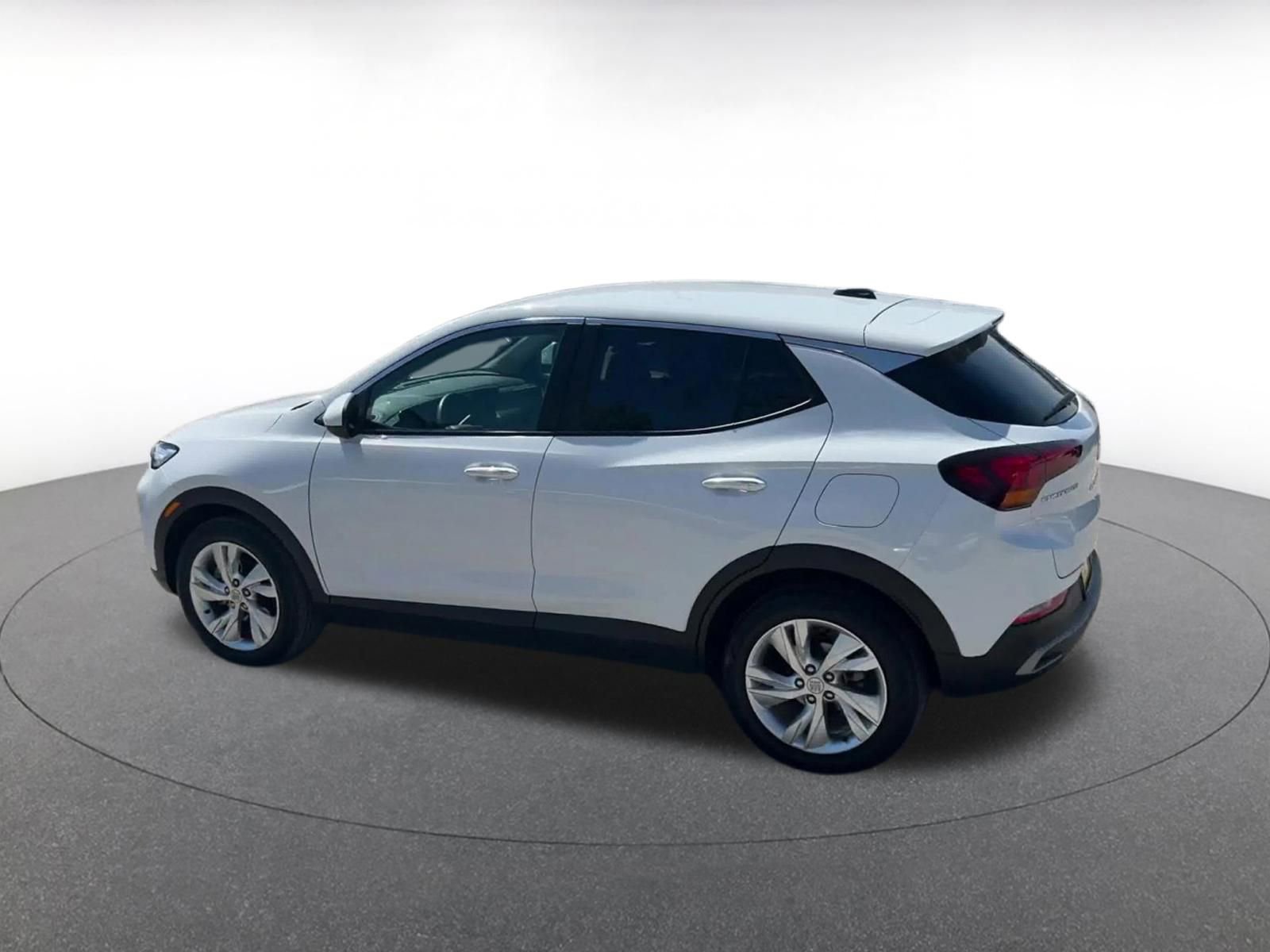 Used 2025 Buick Encore GX Preferred FWD image 10