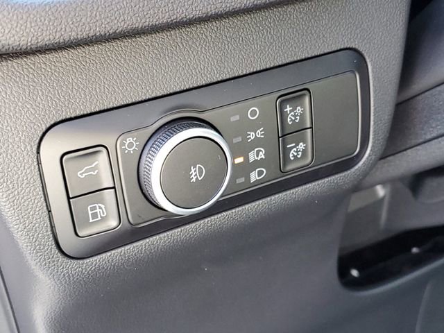 New 2026 Ford Escape SE w/ Class II Trailer Tow Package image 12