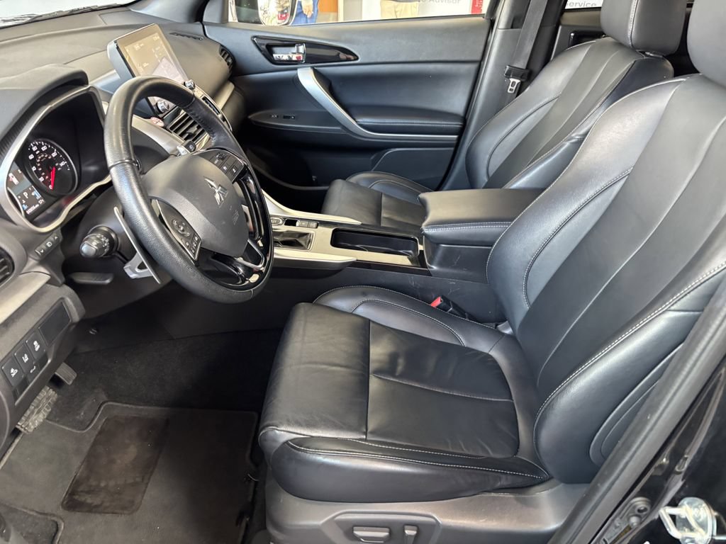 Used 2024 Mitsubishi Eclipse Cross SEL AWD/4WD image 13