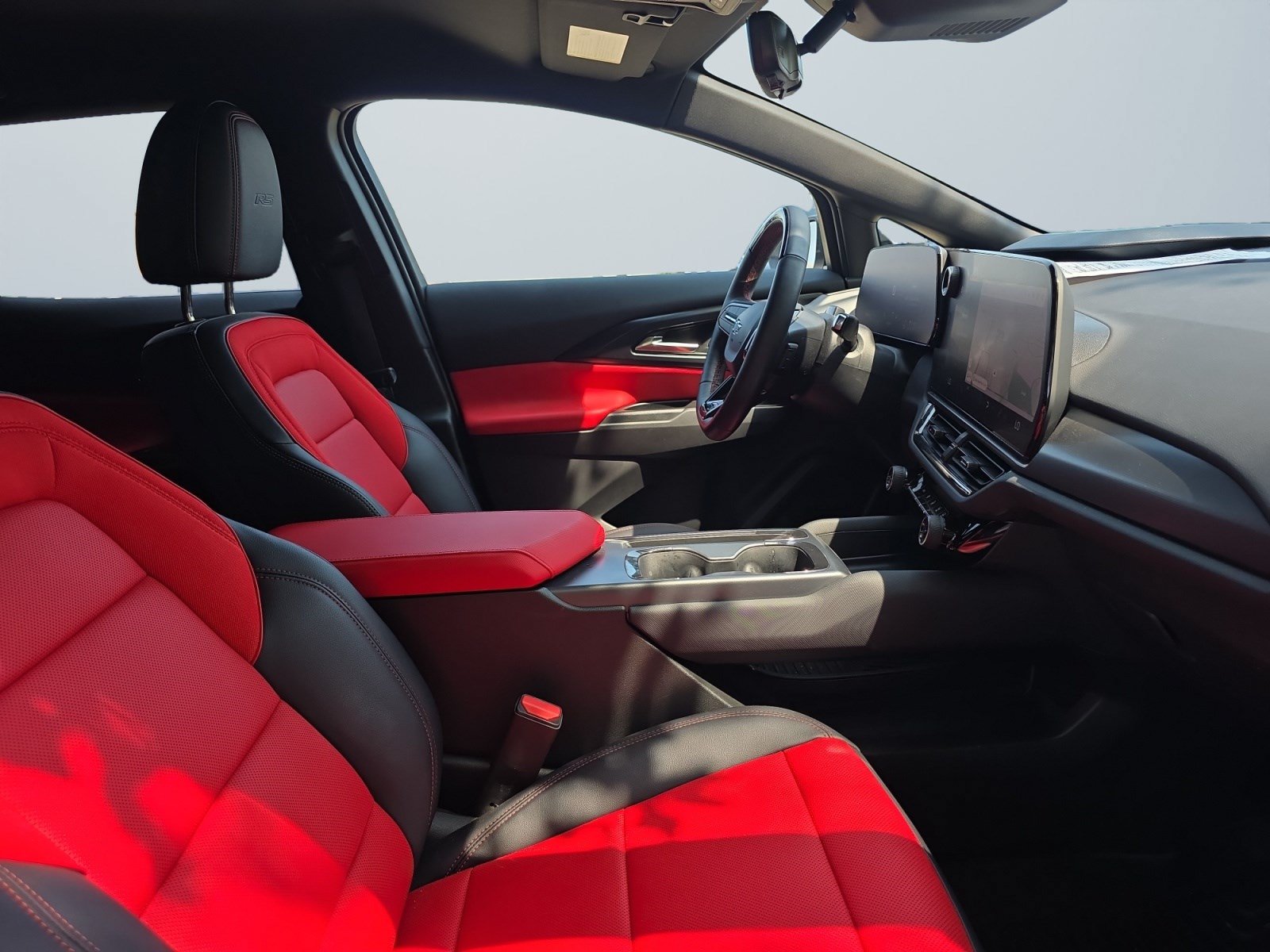 Used 2025 Chevrolet Equinox EV RS w/ Active Safety Package 3 FWD image 18