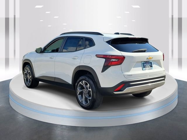 Used 2024 Chevrolet Trax LT w/ Driver Confidence Package image 4