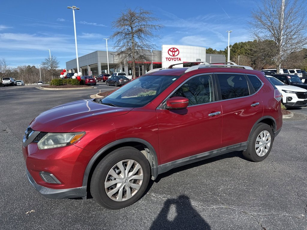 Used 2016 Nissan Rogue S w/ Appearance Package