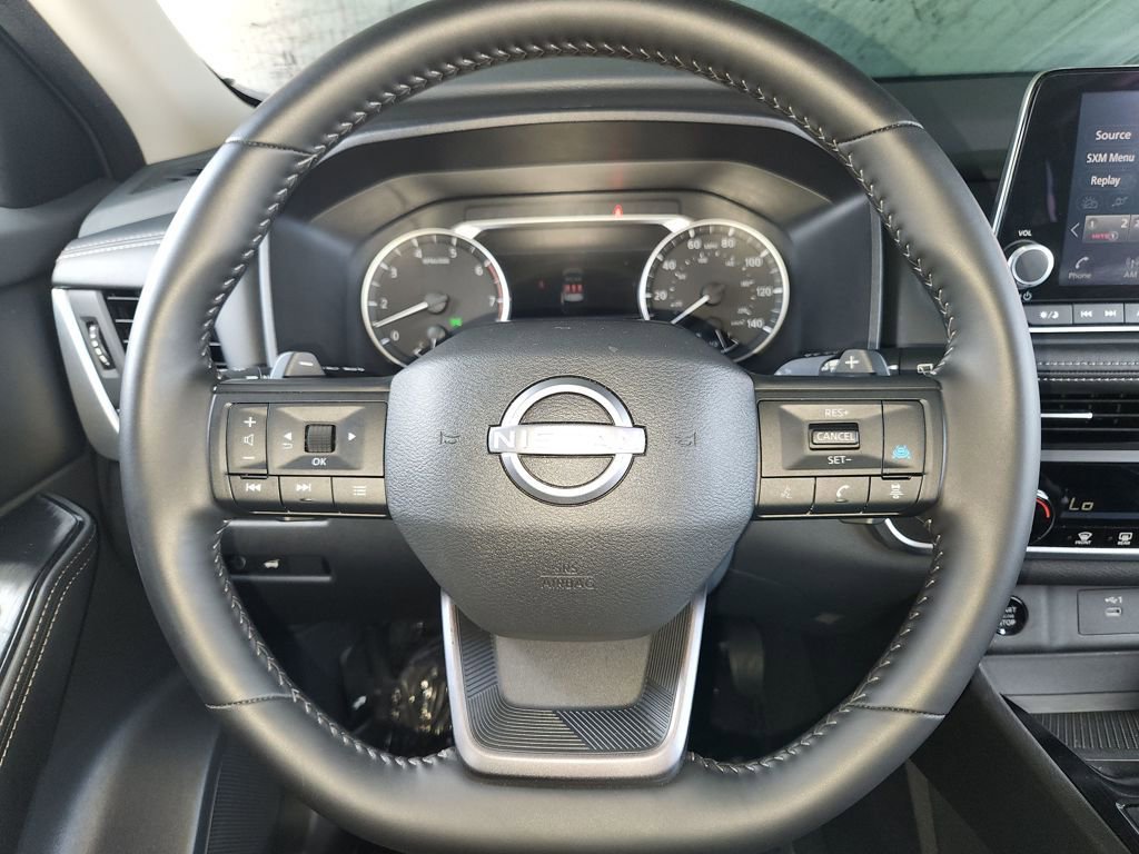 Used 2025 Nissan Rogue SV image 22