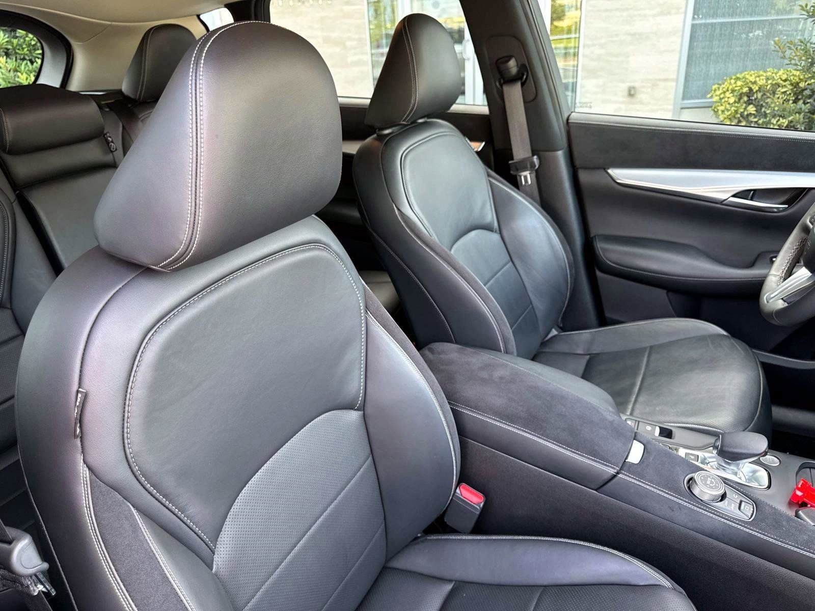 Certified 2022 INFINITI QX50 Sensory image 15