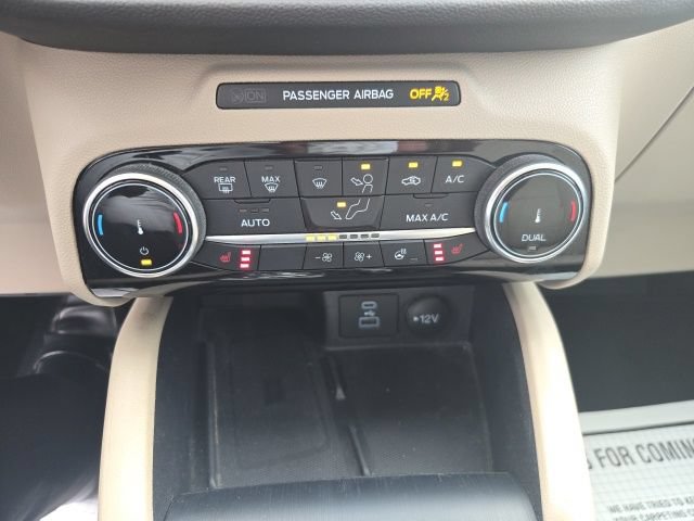 Used 2022 Ford Escape SEL w/ Technology Package AWD/4WD image 7