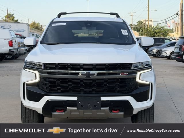Used 2022 Chevrolet Suburban Z71 AWD/4WD image 2