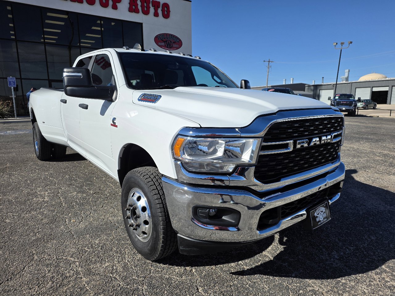 Used 2024 RAM 3500 Big Horn image 1