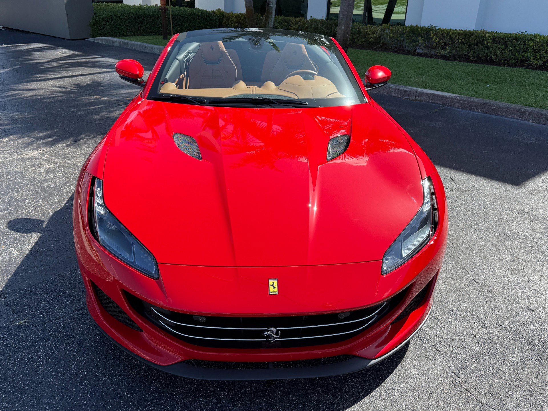 Used 2019 Ferrari Portofino RWD image 4
