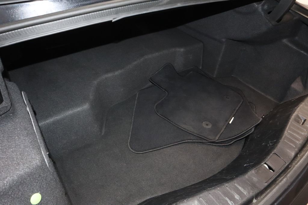 Used 2019 Lincoln MKZ Premiere FWD image 17