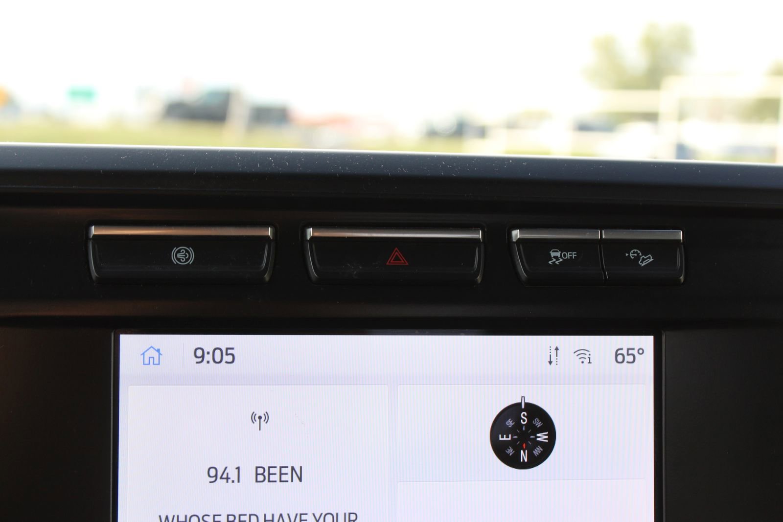 Used 2023 Ford F250 XLT w/ FX4 Off-Road Package image 27