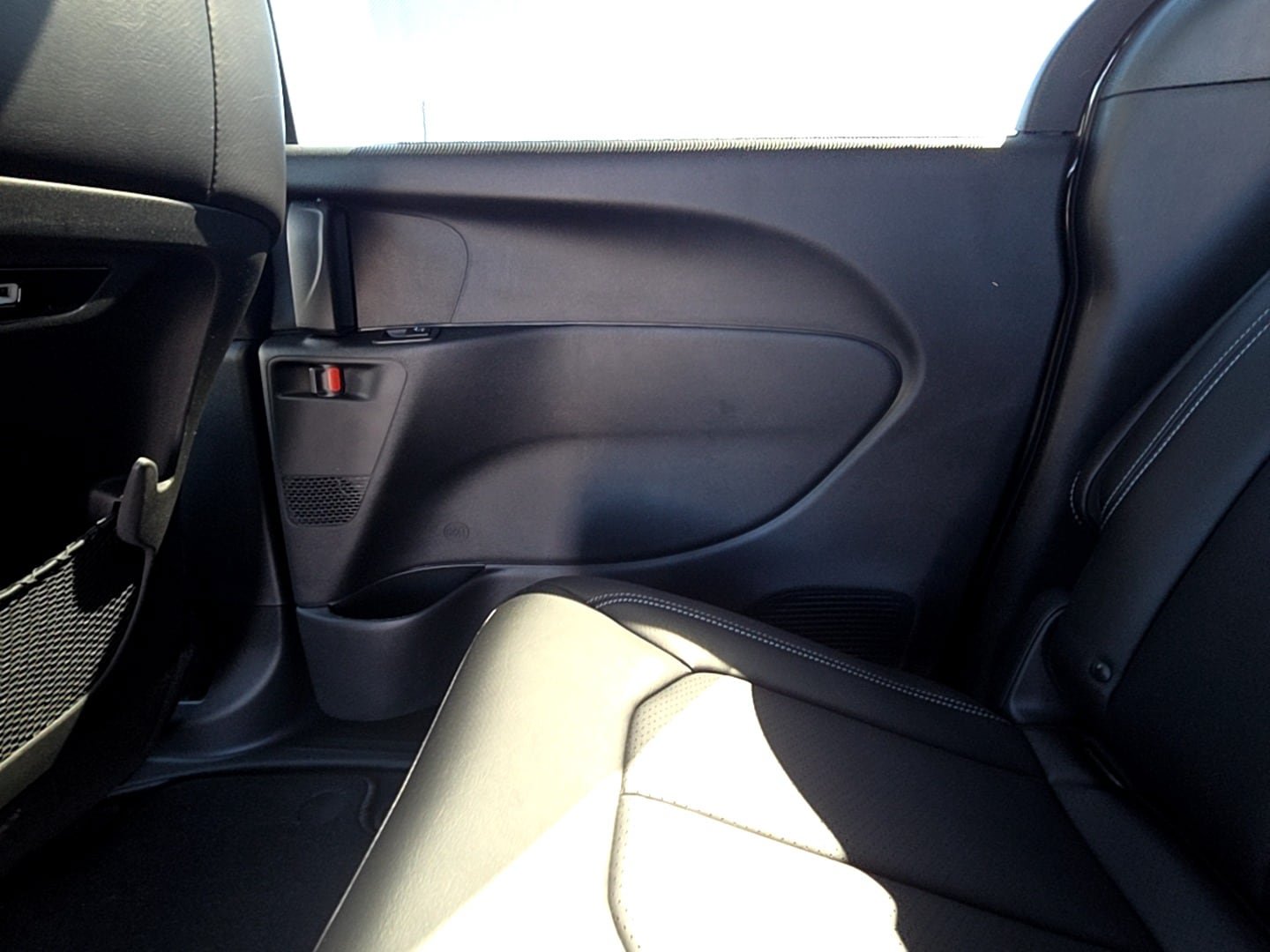 New 2026 Chrysler Pacifica Select w/ S Appearance Package FWD image 11