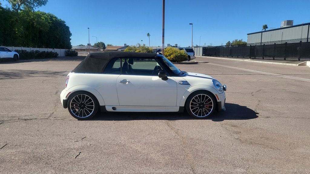 Used 2011 MINI Cooper John Cooper Works image 10