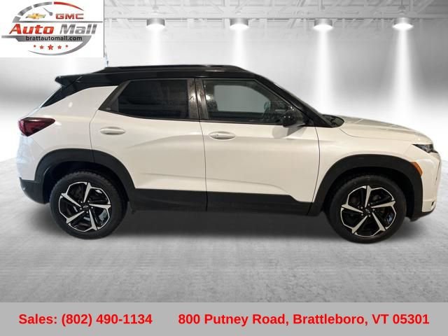 Used 2021 Chevrolet TrailBlazer RS w/ Sun and Liftgate Package image 8