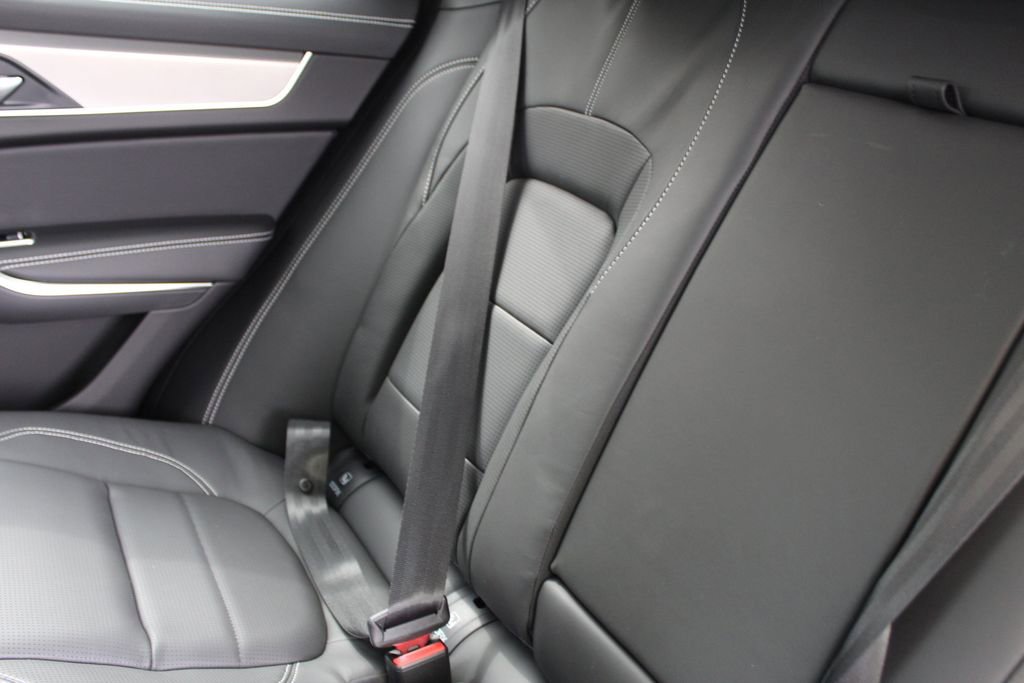 Used 2026 Jaguar F-PACE R-Dynamic S image 4