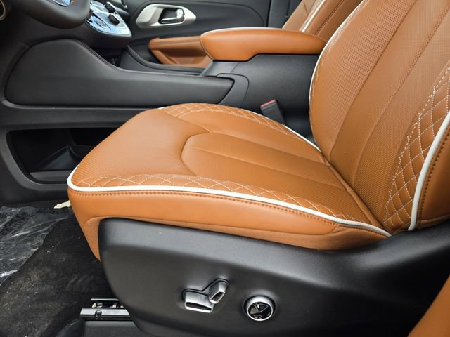 New 2026 Chrysler Pacifica Pinnacle FWD image 19