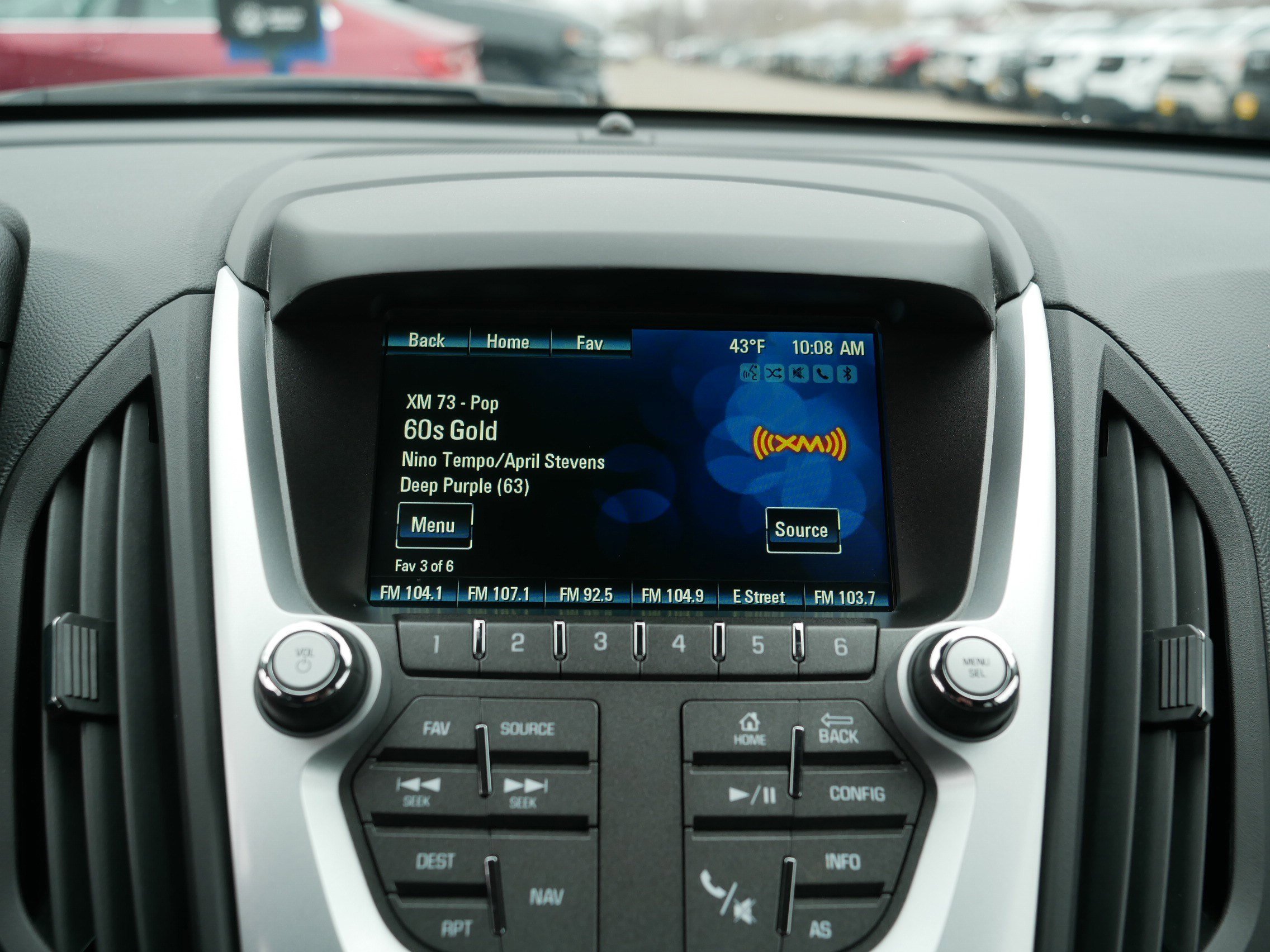 Used 2017 Chevrolet Equinox LT w/ Convenience Package image 22