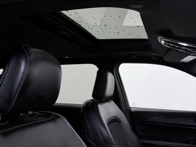 Certified 2024 Jeep Grand Cherokee L Altitude image 12