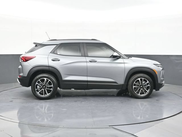 New 2026 Chevrolet TrailBlazer LT w/ Convenience Package FWD image 12