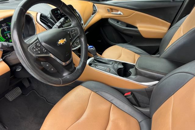 Used 2016 Chevrolet Volt Premier w/ Driver Confidence Package FWD image 13