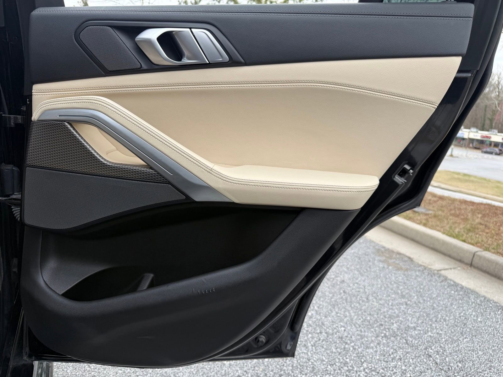 Used 2021 BMW X6 xDrive40i image 45