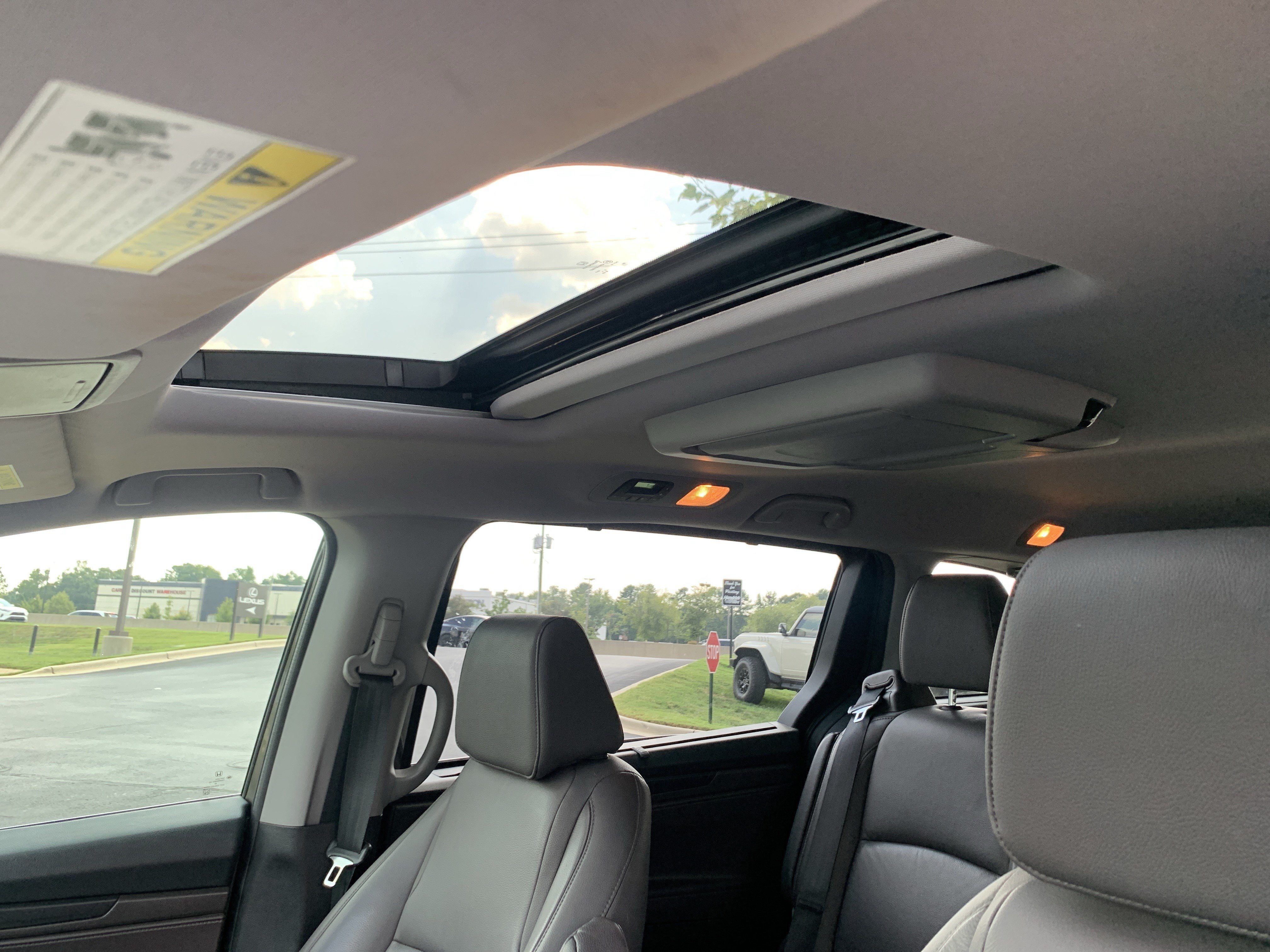 Used 2018 Honda Odyssey EX-L image 28