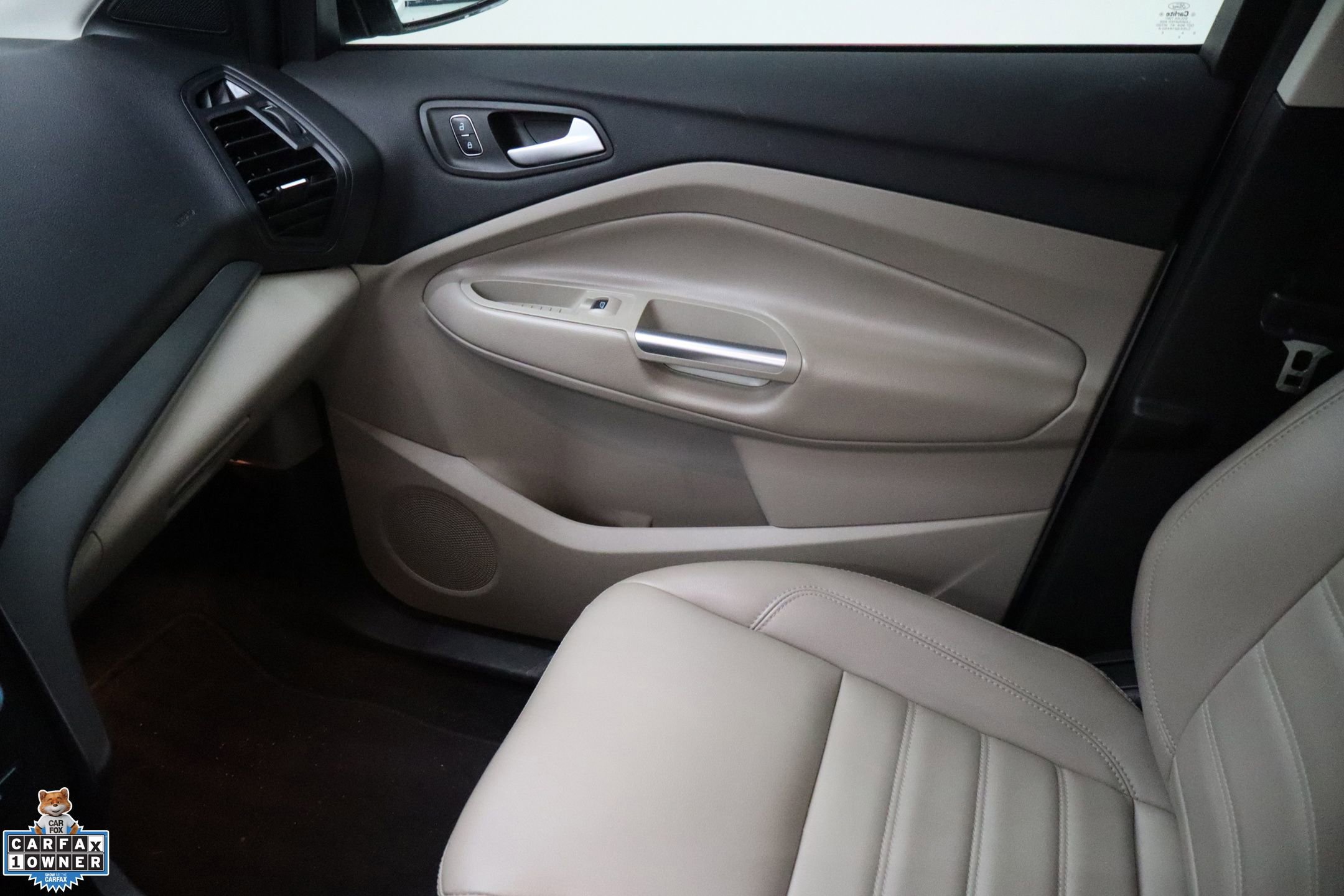 Used 2019 Ford Escape SEL image 23