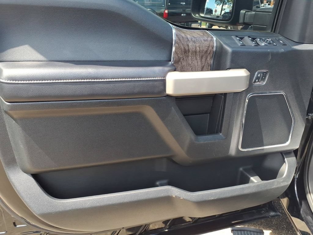 Used 2017 Ford F350 Lariat AWD/4WD image 14