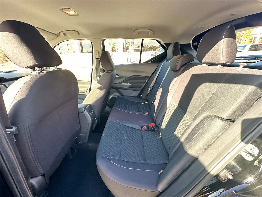 Used 2021 Nissan Kicks SV image 17