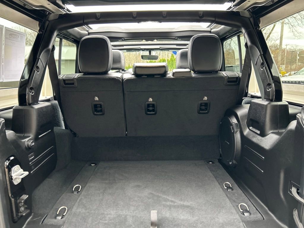 Used 2022 Jeep Wrangler Unlimited Sahara w/ Cold Weather Group image 26