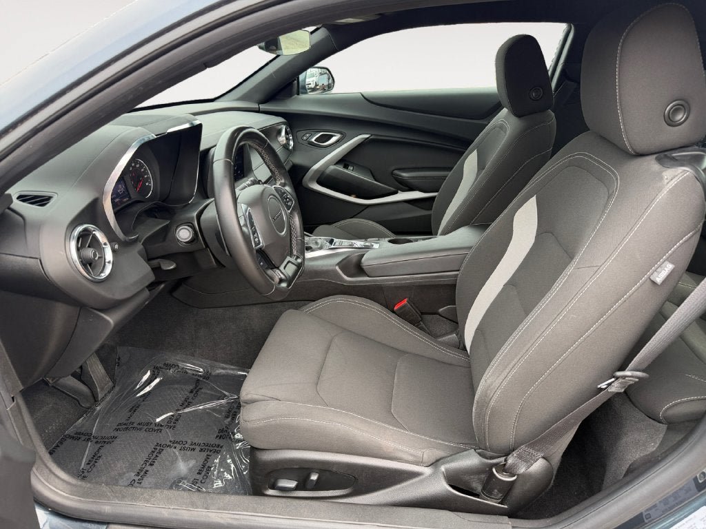 Used 2022 Chevrolet Camaro LS RWD image 7