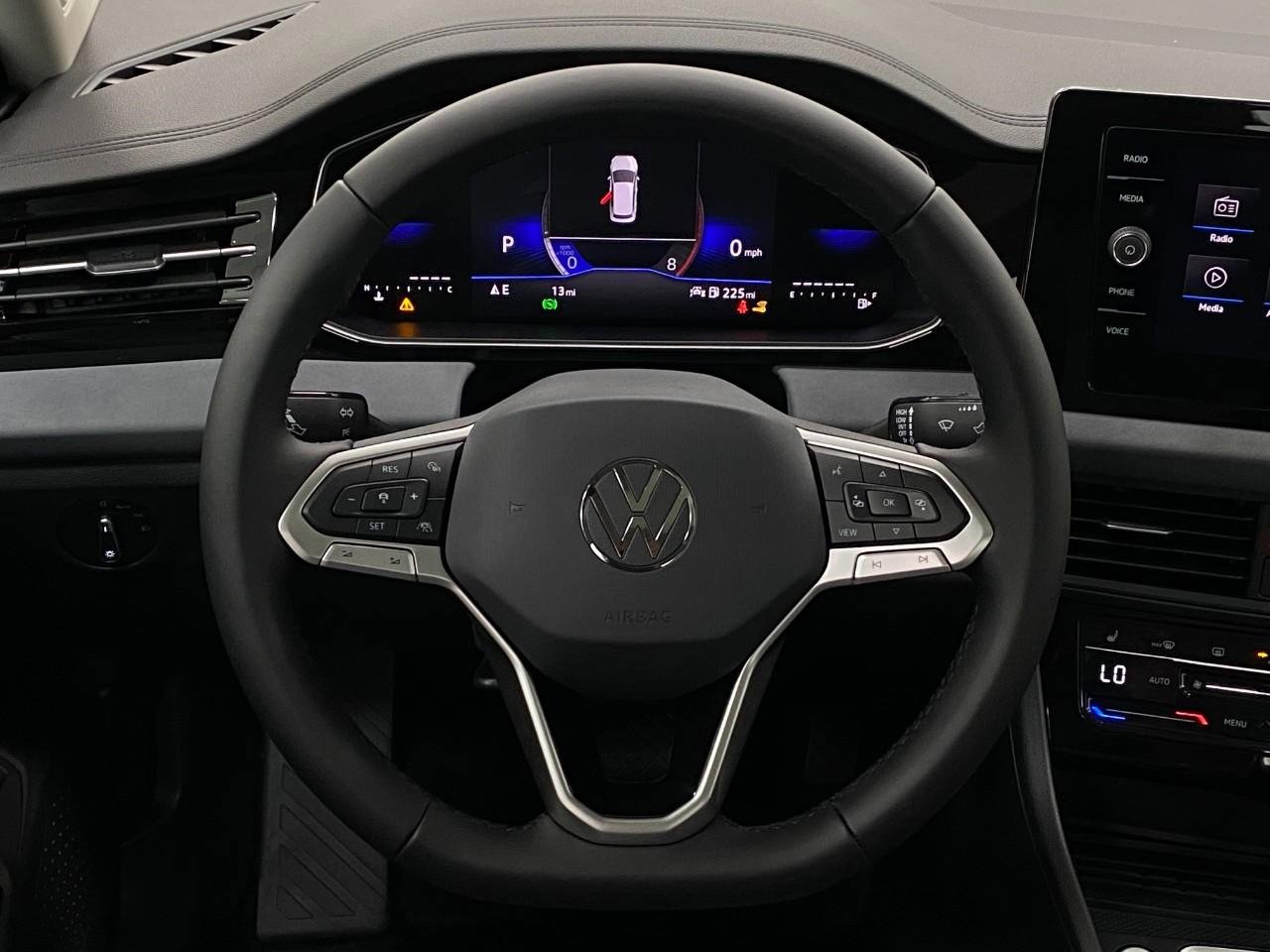 New 2025 Volkswagen Jetta SE image 13