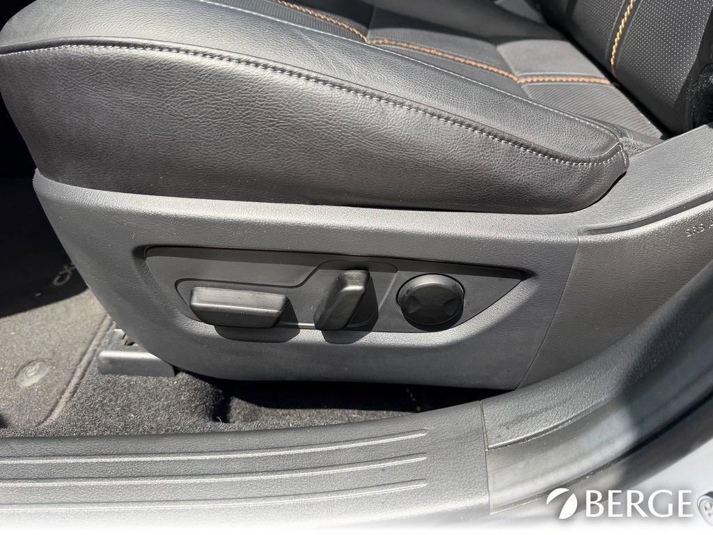 Certified 2025 MAZDA CX-50 AWD 2.5 Turbo w/ Accent Package image 24