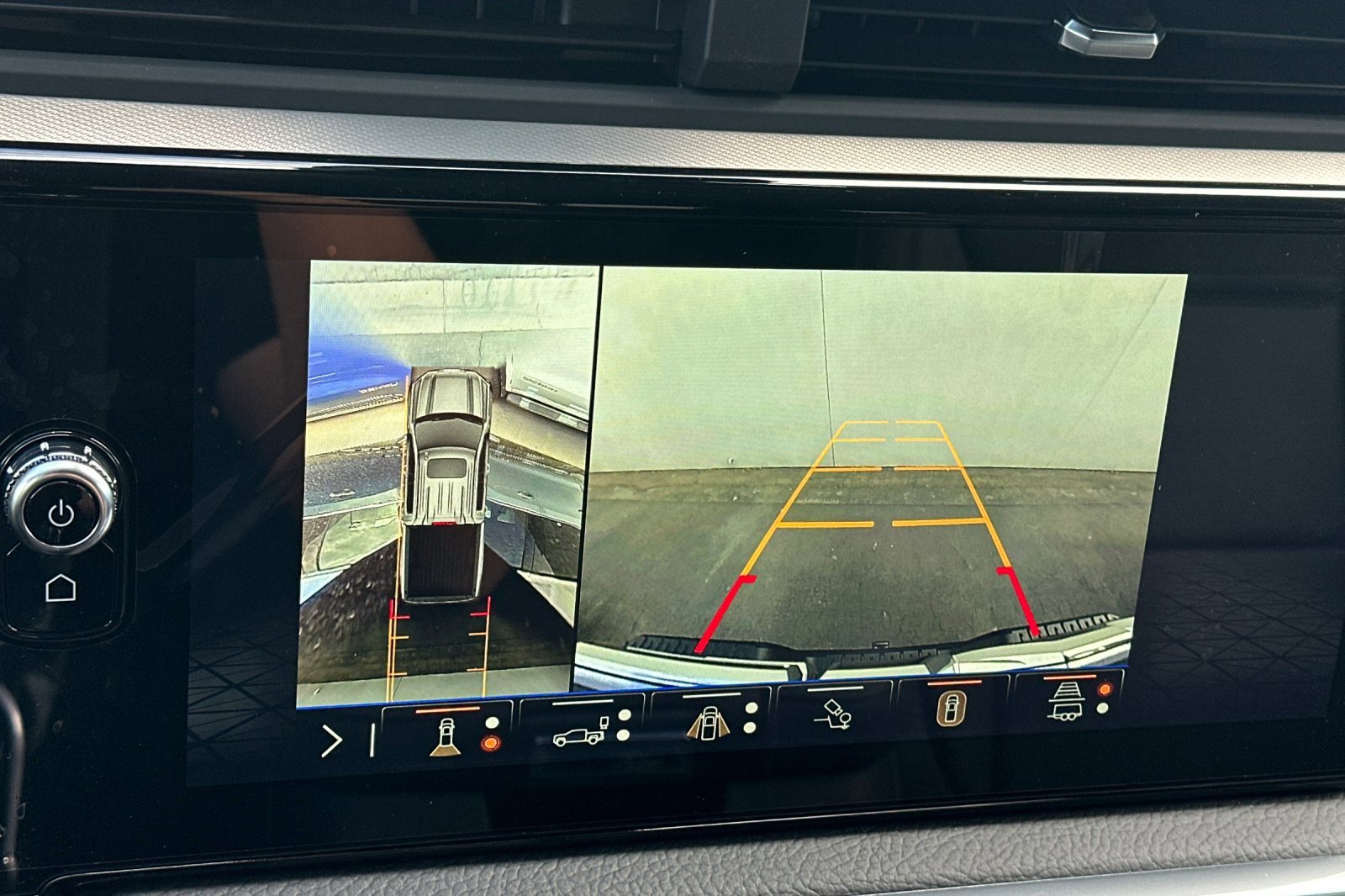 New 2026 GMC Sierra 1500 Denali w/ Technology Package image 17