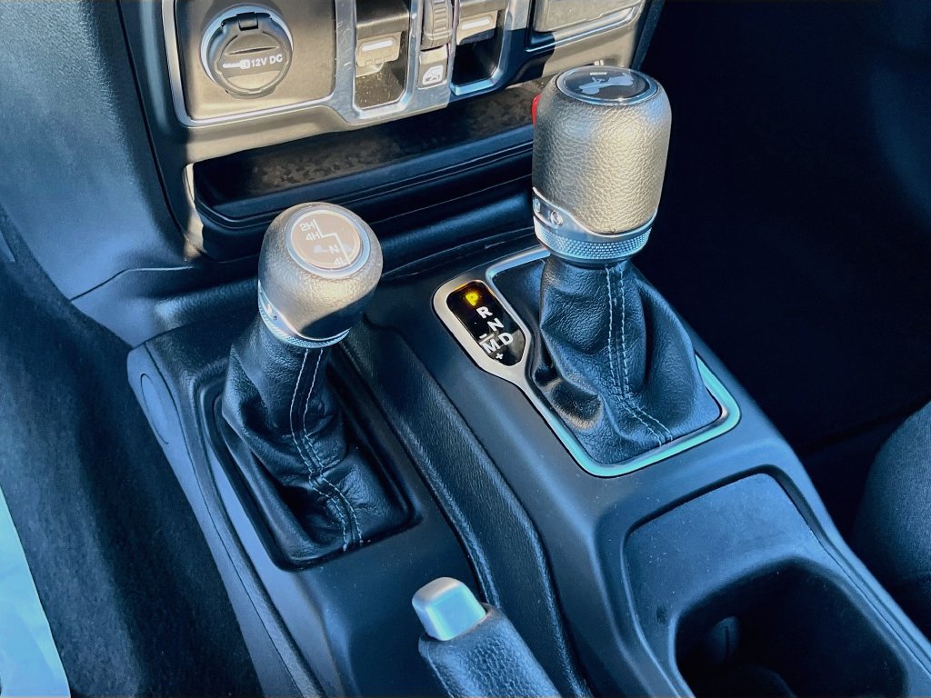 Used 2026 Jeep Wrangler Unlimited Sport AWD/4WD image 16