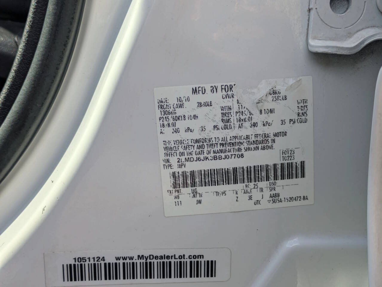 Used 2011 Lincoln MKX 2WD w/ Wood Pkg image 33