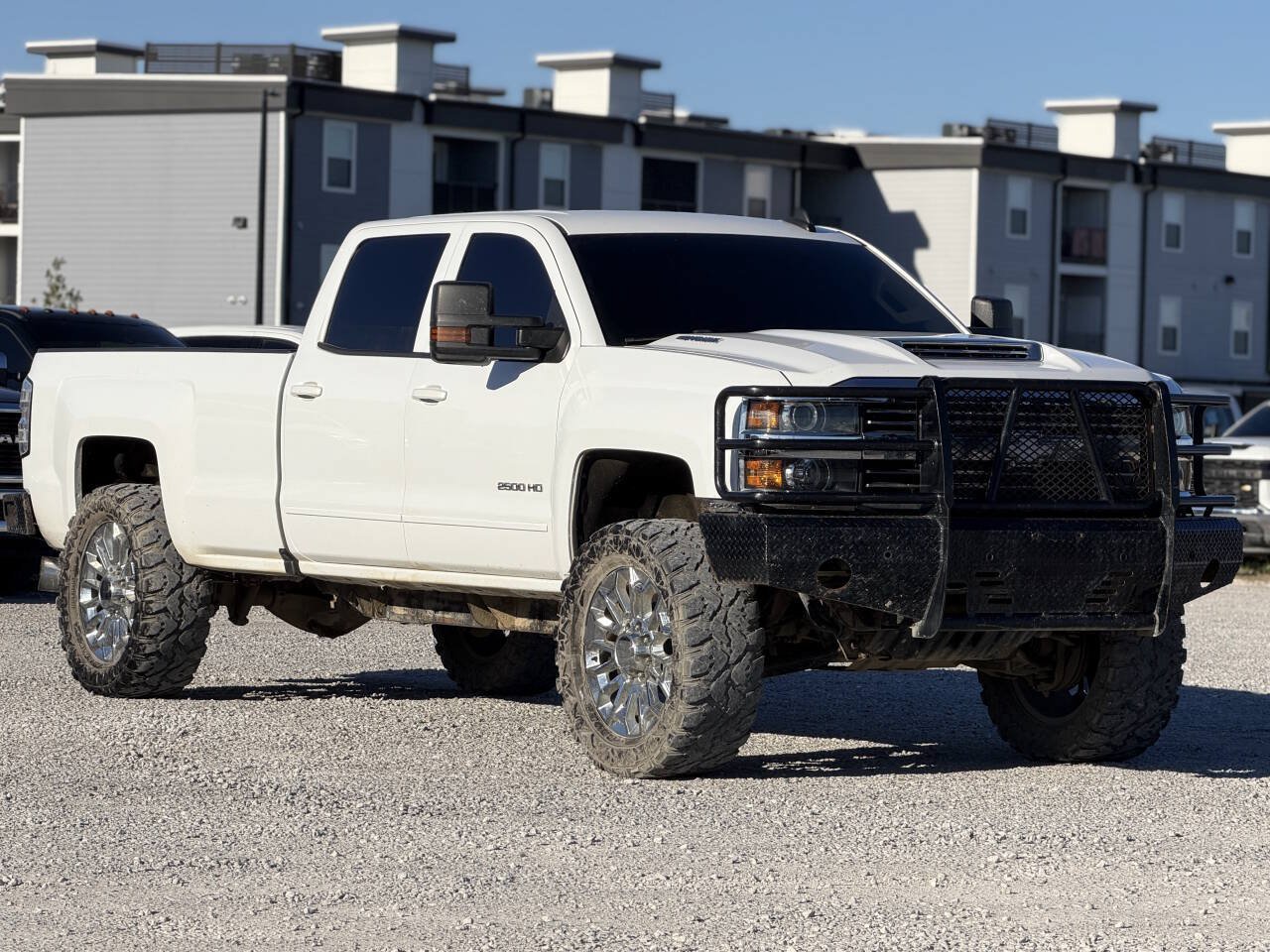 Used 2017 Chevrolet Silverado 2500 LT AWD/4WD image 6